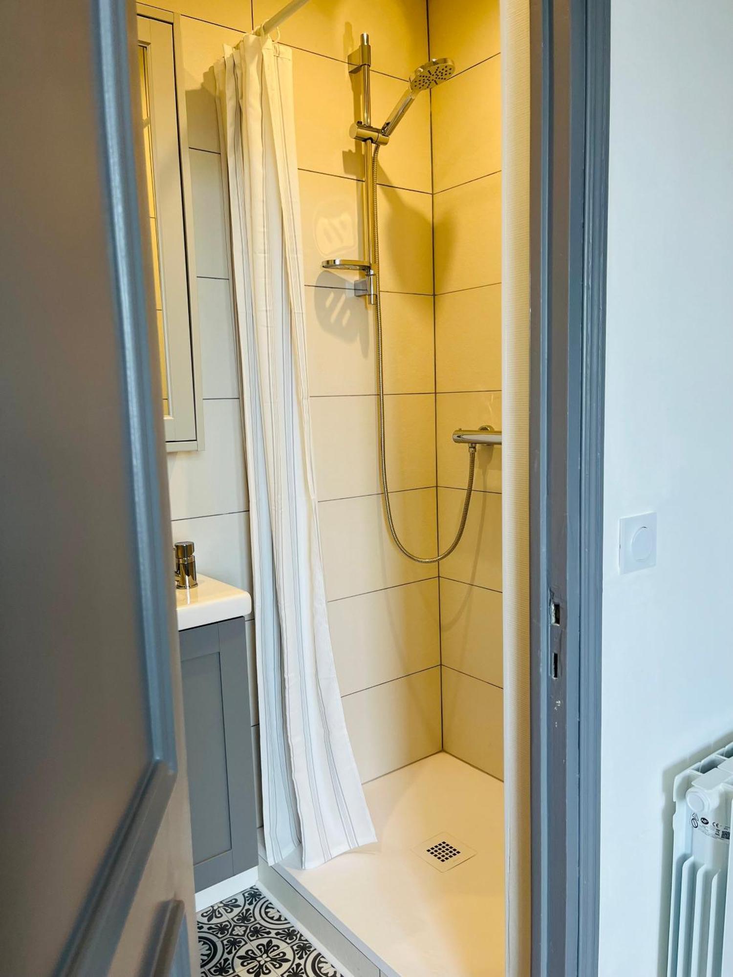 Appartement Cosy Bord De Mer Port-en-Bessin-Huppain Ngoại thất bức ảnh
